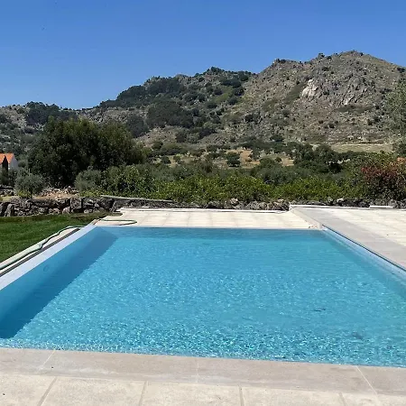 別荘 Casas Da - Monsanto - Oliveira E Videira *