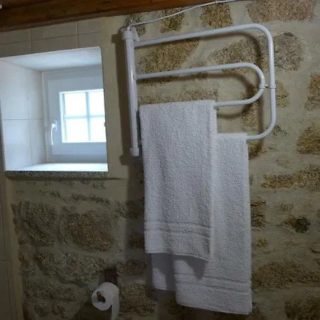 Casas Da - Monsanto - Oliveira E Videira * Relva (Castelo Branco)