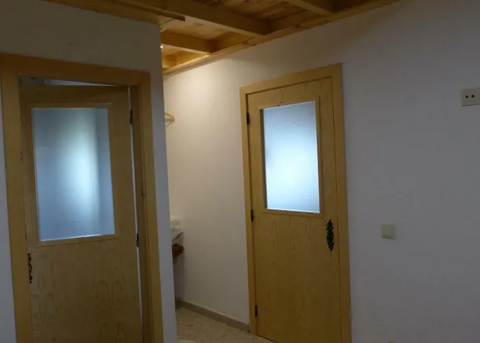 Casas Da - Monsanto - Oliveira E Videira